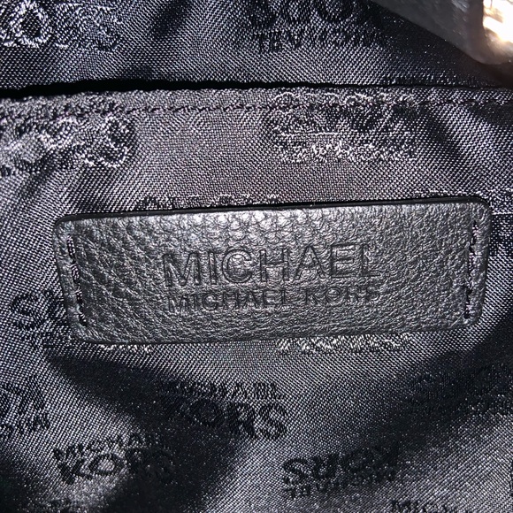 Michael Kors black, genuine leather shoulder bag like new - Picture 7 of 8